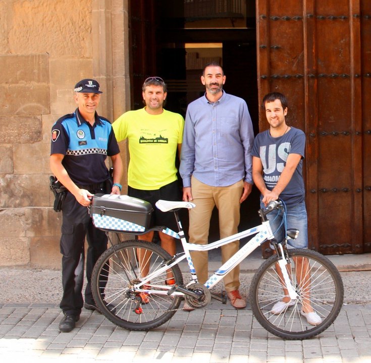 23-Policía-con-bici-en-Corella-1141-1024x1003.jpeg