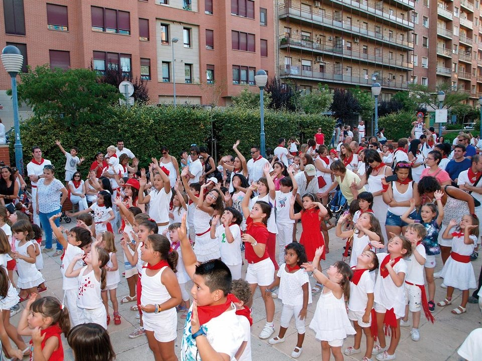 La Peña Ciudad Deportiva protagoniza la Dorotea infantil, un evento que ha calado entre los más pequeños y cada año va a más