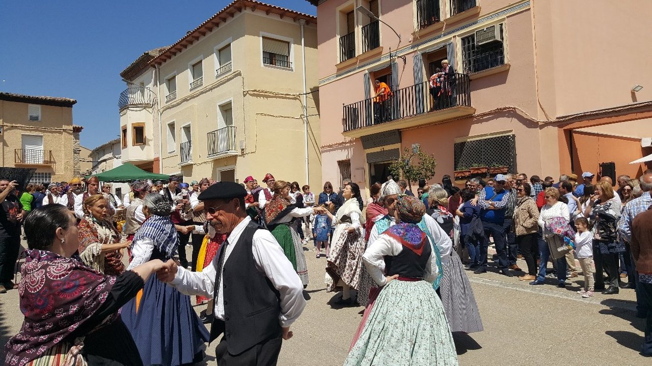 La Feria del Conejo Escabechado de Castejón de Valdejasa ha cuadruplicado la población en la localidad