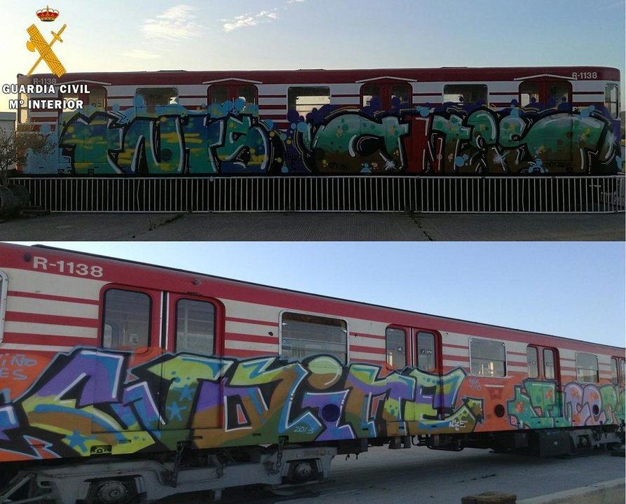 Un vagón del Metro de Madrid pintado por ambas caras