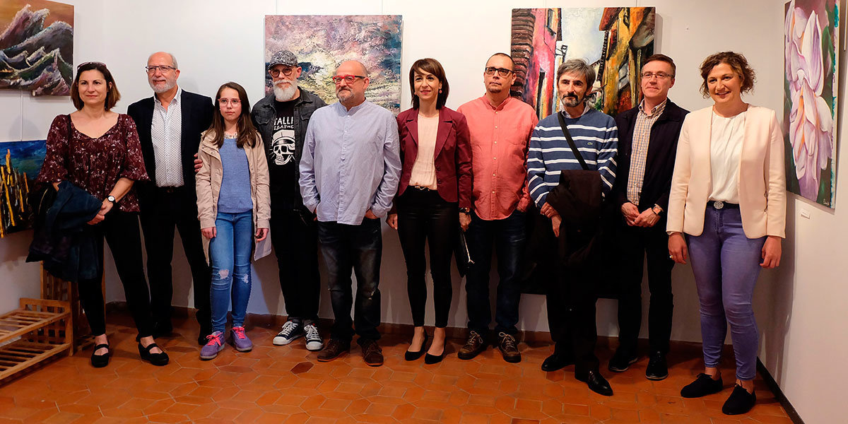 Los miembros del Centro Artístico y Cultural Atelier de Artistas muestran sus obras 