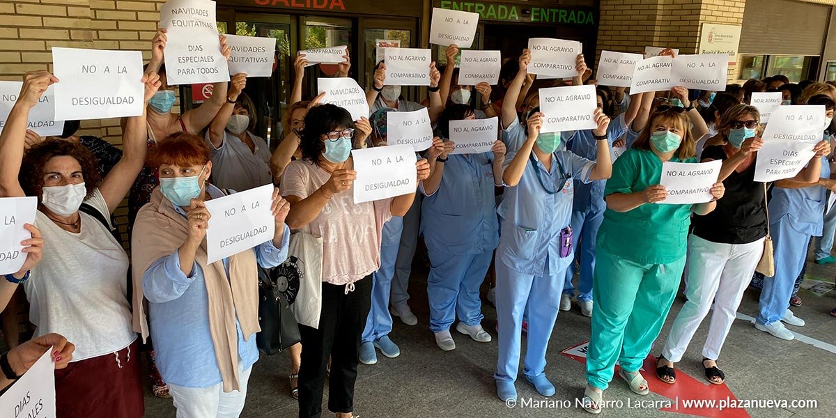 Protesta sanitarios en el Hospita Reina Sofía 1