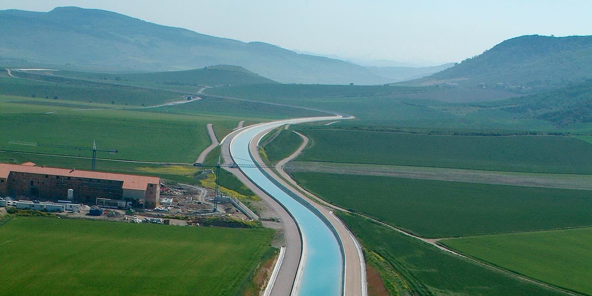 Canal de Navarra balsa