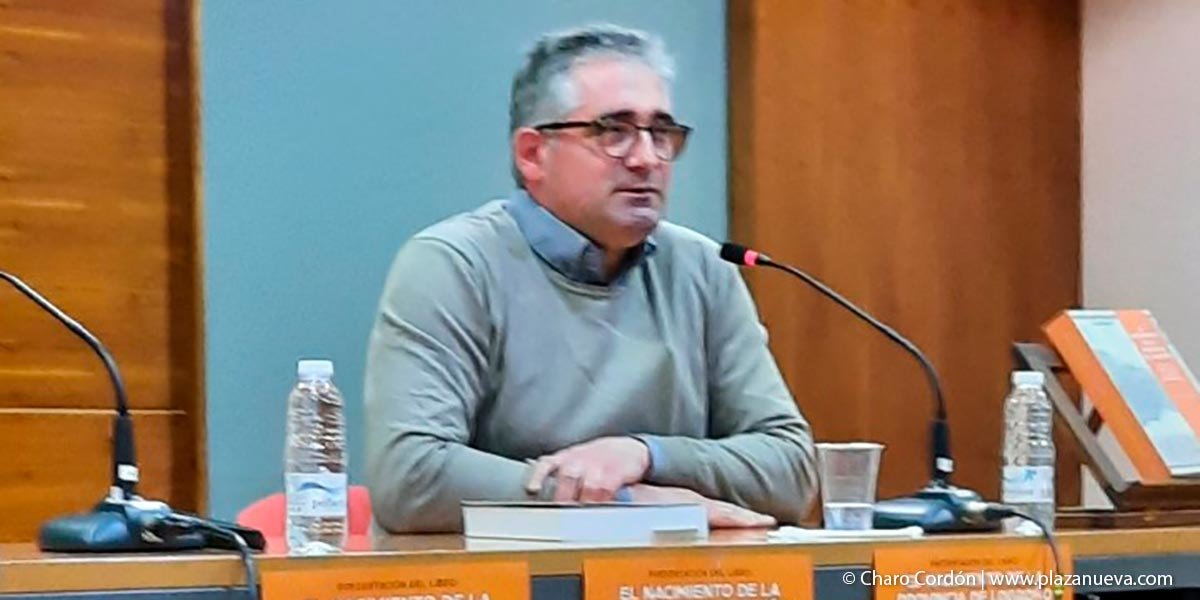 Francisco Javier Díez Morrás en su intervención en el Palacio Abacial de Alfaro