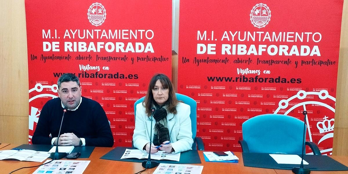 El alcalde de Ribaforada Tirso Calvo y la concejal de cultura Noemí Hernández