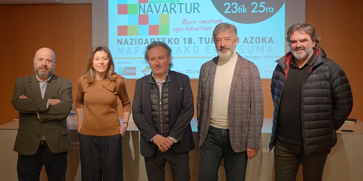 Luis Cortés, Ana Rivas, Koldo Martínez, Joseba Beitia y Nacho Calvo en la presentación de Navartur 2024