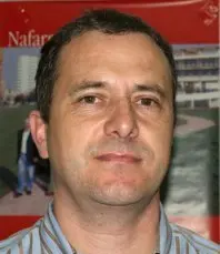 1200477576.jpg