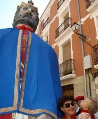 1215518909.jpg