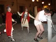 1239778956.jpg