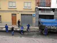 1272440453.jpg