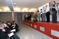 1292402204.jpg