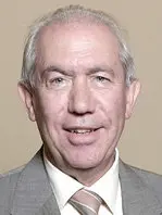Francisco-Bono-consejero-de-Economía-y-Empleo-Gobierno-de-Aragón.jpg
