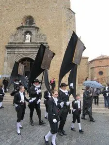 16-Cofradía-de-la-Vera-Cruz-1071-225x300.jpg