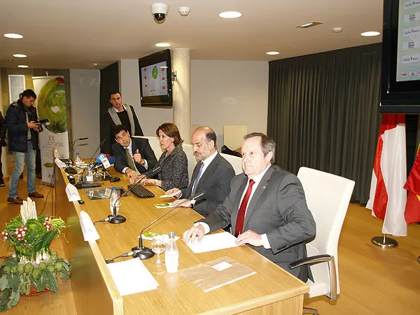 9-Rafael-Rem&iacute;rez-de-Ganuza-presentaci&oacute;n-jornadas-de-las-verduras-archivo-1072.jpg