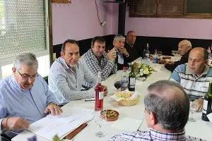5-Junta-general-Hermandad-Ballesteros-1073-300x200.jpg