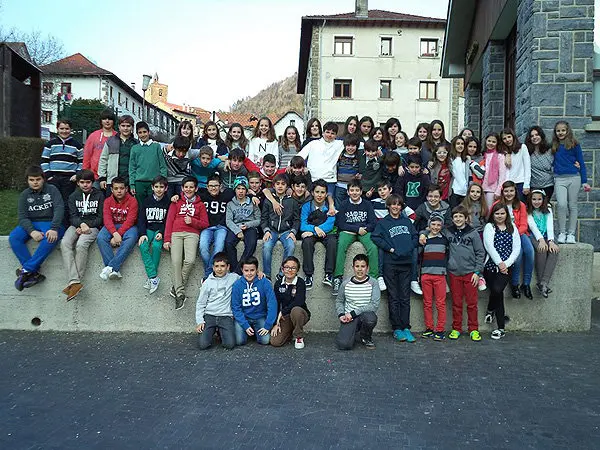42-Colegio-Compa&ntilde;&iacute;a-de-Mar&iacute;a-esqu&iacute;-de-fondo-1073.jpg