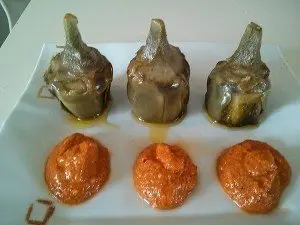 41-Alcachofas-confitadas-con-salsa-romesco-1074-300x225.jpg
