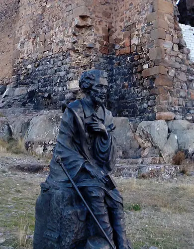 estatua-becquer-buena.jpg