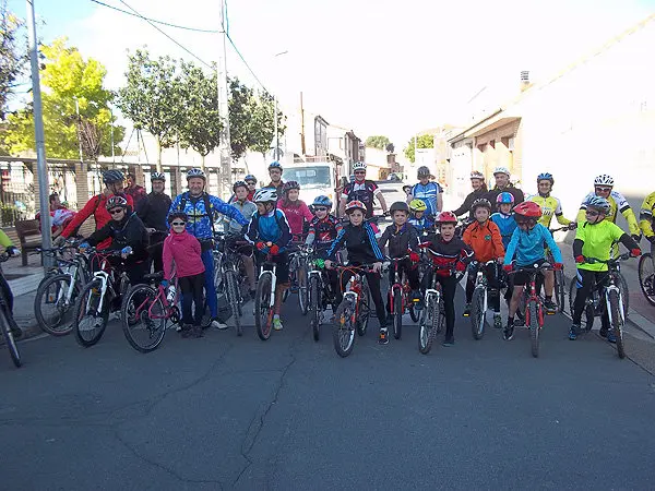 Portada-11-D&iacute;a-de-la-bicicleta-en-la-Ribera-1079.jpg