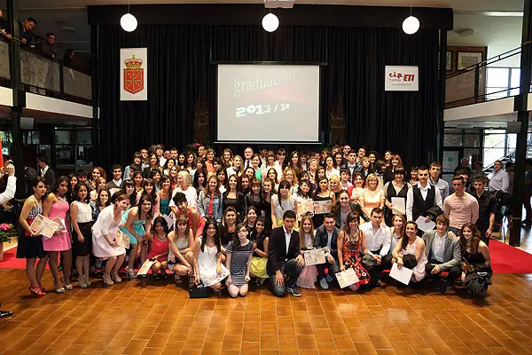 31-CIP-ETI-Graduaci&oacute;n-grado-medio-1080.jpg
