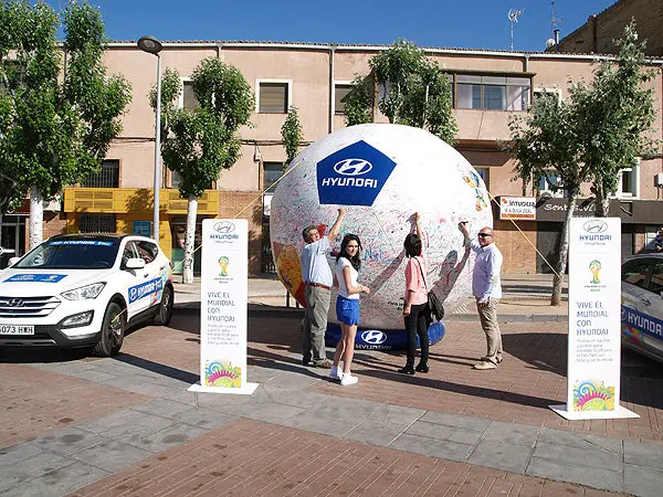 17-Auto-Seis-bal&oacute;n-de-los-deseos-Hyundai-1080.jpg