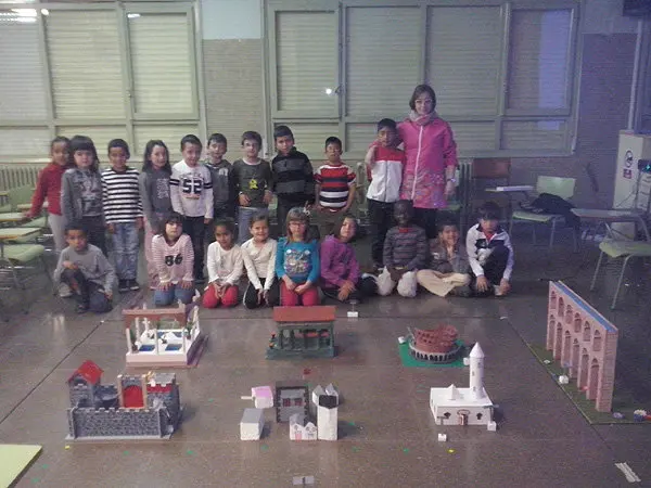 22-Taller-de-rob&oacute;tica-en-el-colegio-Arrese-de-Corella-2-1081.jpg