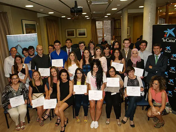 Portada-10-Premios-AER-Futuros-Profesionales-1083.jpg
