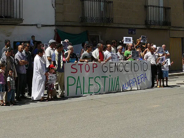 14-Manifestaci&oacute;n-pro-Palestina-en-Villafranca-1087.jpg