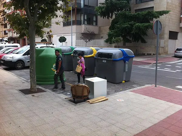 4-Objetos-voluminosos-en-la-basura-1089.jpg