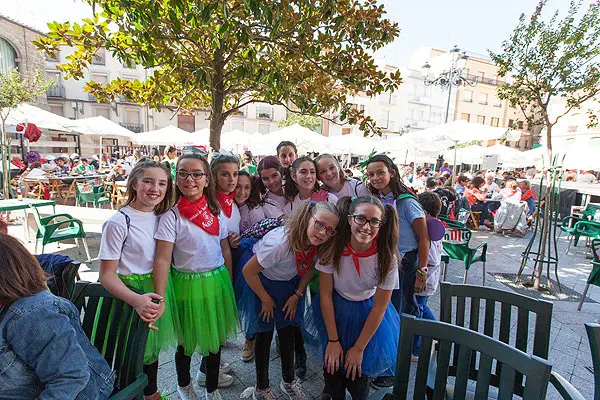 10-&Aacute;greda-fiestas-cuadrilla-de-chicas-1095.jpg