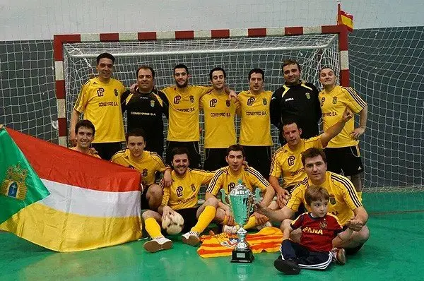31-Consypro-campeones-de-liga-comarcal-de-f&uacute;tbol-sala-1096.jpg