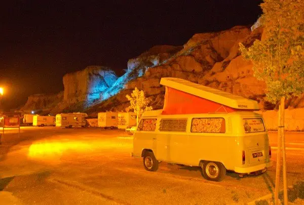 11-Zona-de-autocaravanas-Arguedas-1099.jpg