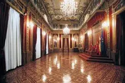 7-Sal&oacute;n-del-Trono-1103.jpg