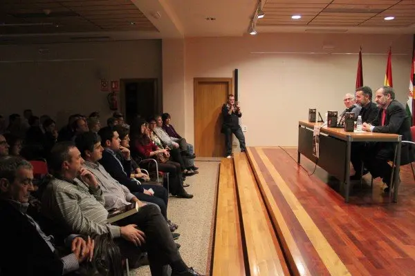 6-Presentaci&oacute;n-novela-Teodoro-L&oacute;pez-Basterra-1104.jpg