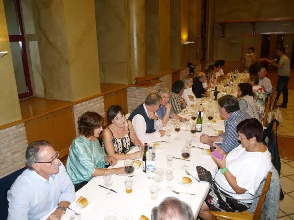 46-Cena-Grupo-de-Danzas-mesa-1105.jpg