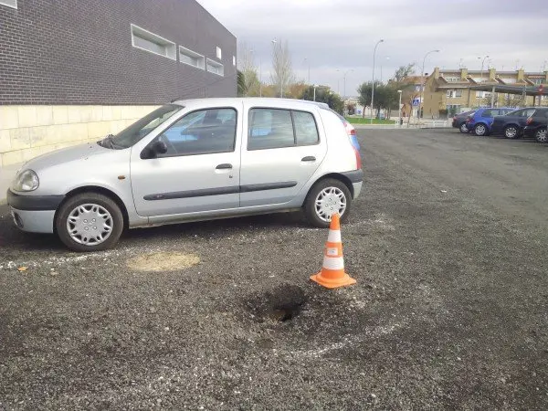 4-Parking-de-las-piscinas-cubiertas-en-mal-estado-1107.jpg