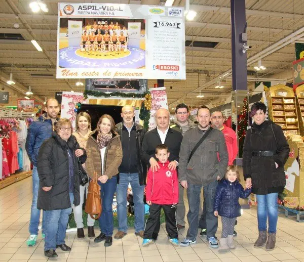 31-Ribera-Navarra-Entregada-su-cesta-de-Navidad-1108.jpg