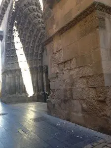 3-Mal-estado-de-la-Catedral-1111-e1422983053246-225x300.jpg