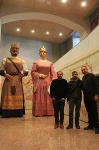 7-Aitor-Calleja-restaura-los-gigantes-1111-199x300.jpg