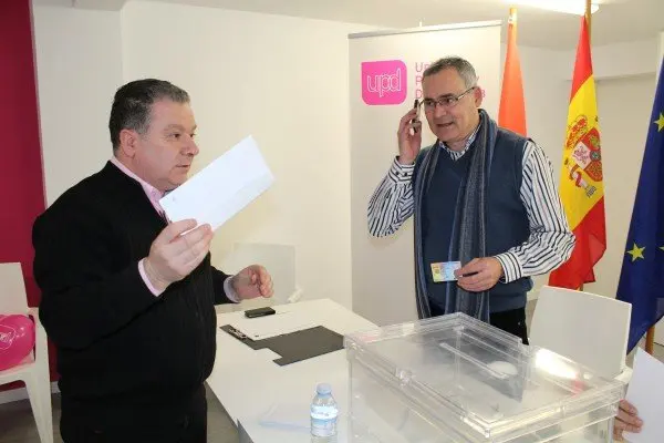 9-Javier-Fern&aacute;ndez-candidato-a-la-alcald&iacute;a-de-UPyD-1111.jpg