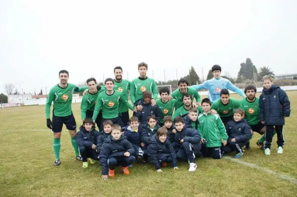 14-CD-Lourdes-pasillo-a-los-benjamines-del-club-1114.jpg