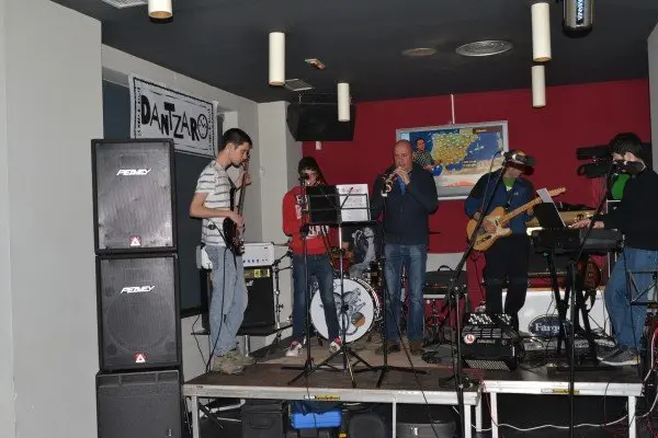 6-Dantzaro-en-Zona-Centro-1115.jpg