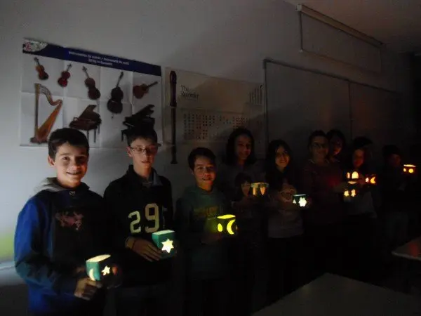 31-IES-Valle-del-Ebro-Lanternfest-1116.jpg
