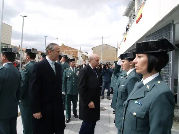 Portada-principal-7-Inauguraci&oacute;n-cuartel-Guardia-Civil-Fitero-1117.jpg