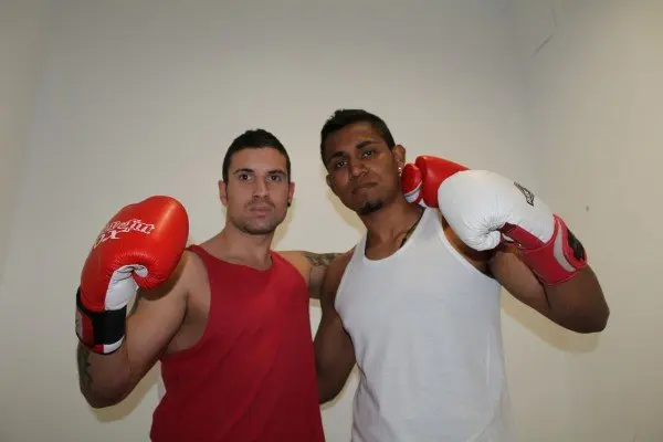 16-Jos&eacute;-L&oacute;pez-y-Carlos-Balanta-kick-boxing-Gym-19-Low-Cost-1118.jpg