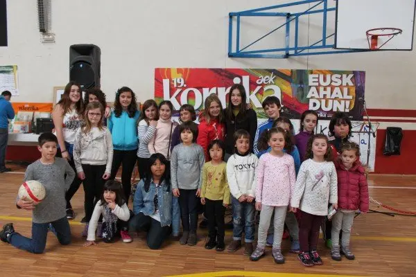 14-Fiesta-de-la-Korrika-en-Cintru&eacute;nigo-1118.jpg