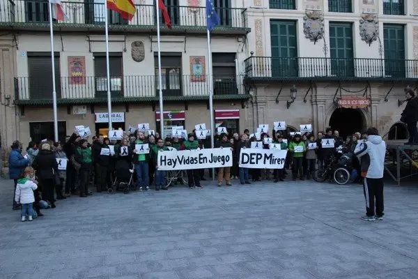 10-PAH-Concentraci&oacute;n-en-memoria-de-Miren-1119.jpg