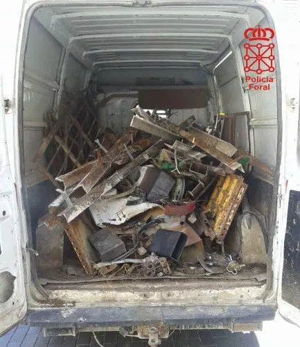 300415su71b.jpg