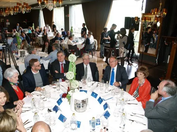 26-Comida-aniversarioMecacontrol-1124.jpg