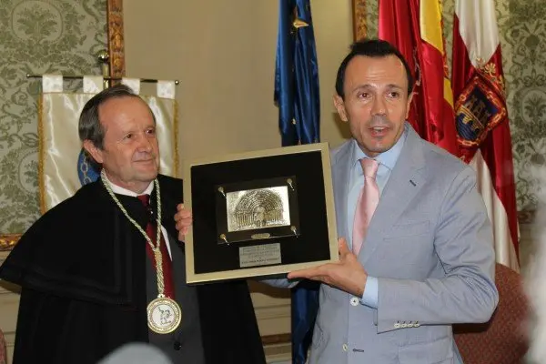 Portada-13-Jes&uacute;s-Mari-Montes-Fern&aacute;ndez-caballero-de-honor-1124.jpg